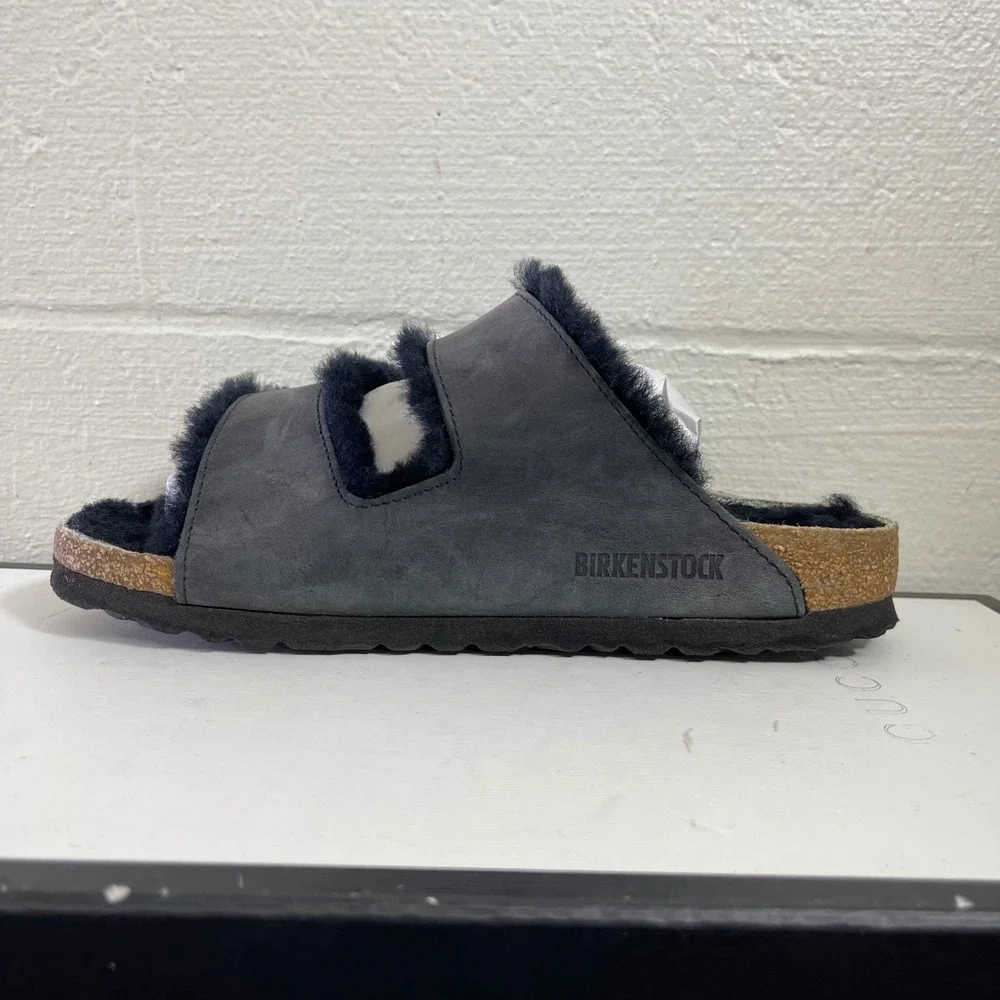 Birkenstock Arizona Big Buckle Black Shearling Sandals Slides Womens 36 EU/5 US‎